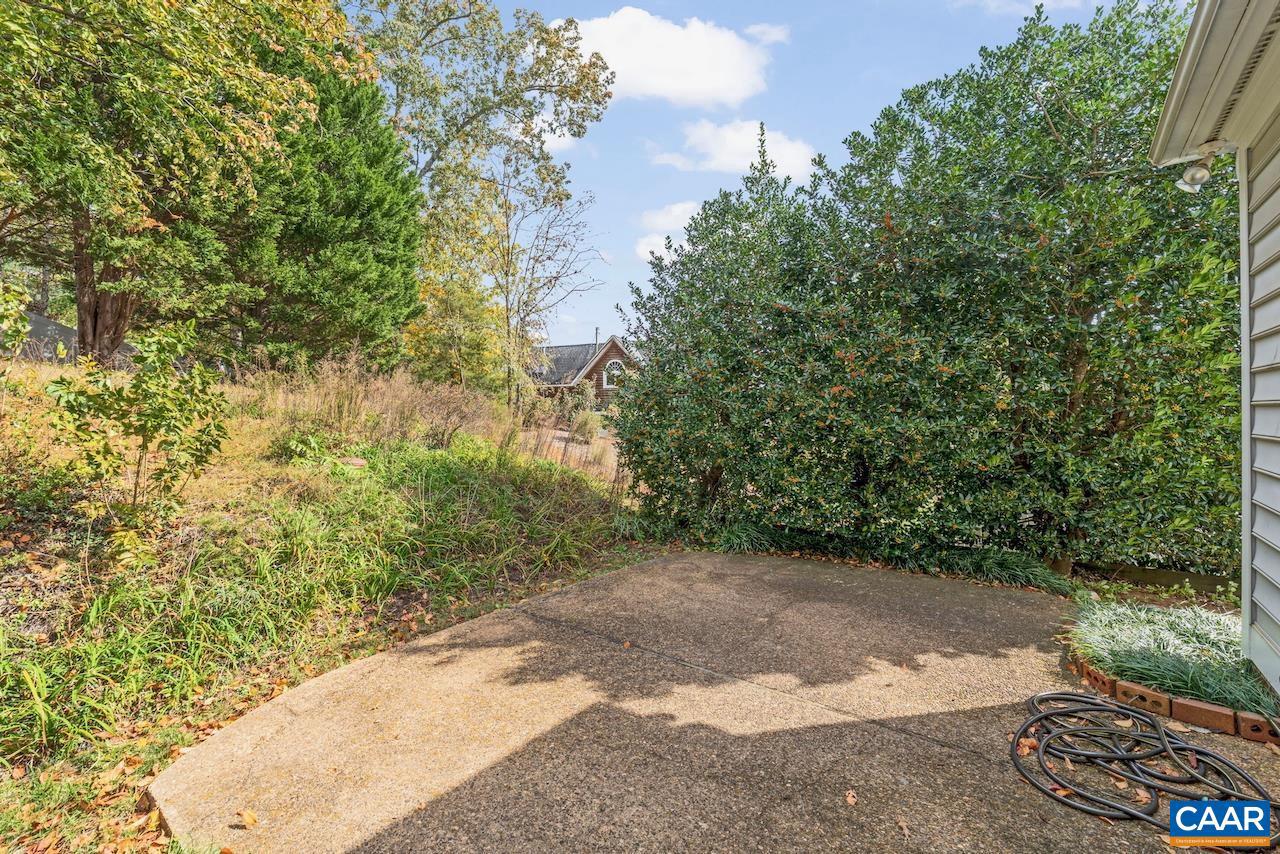 REDFIELDS - Residential