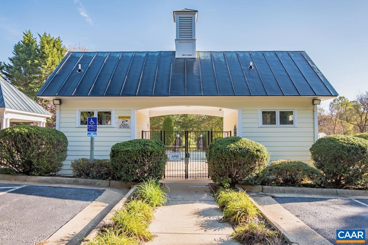 REDFIELDS - Residential