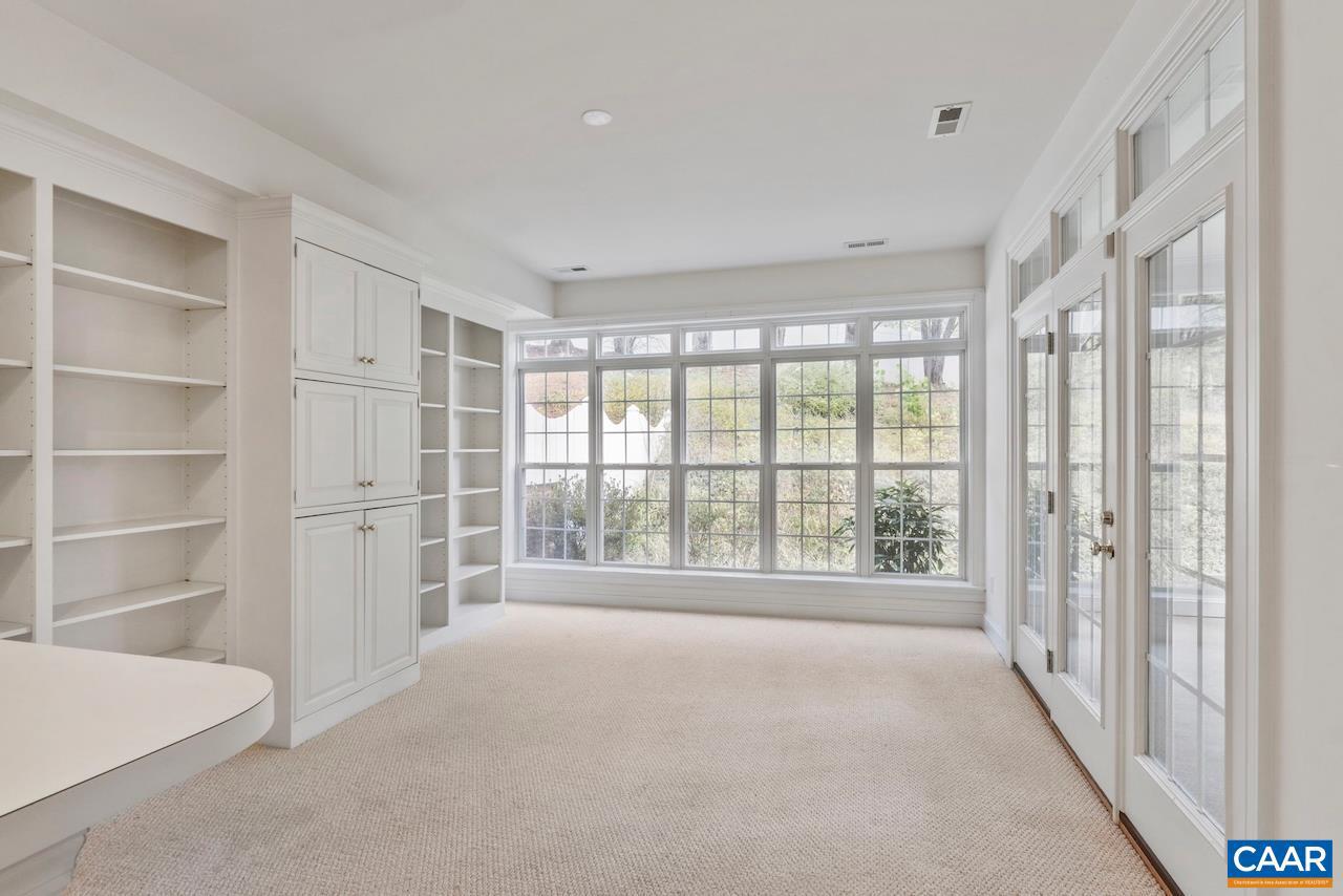 REDFIELDS - Residential