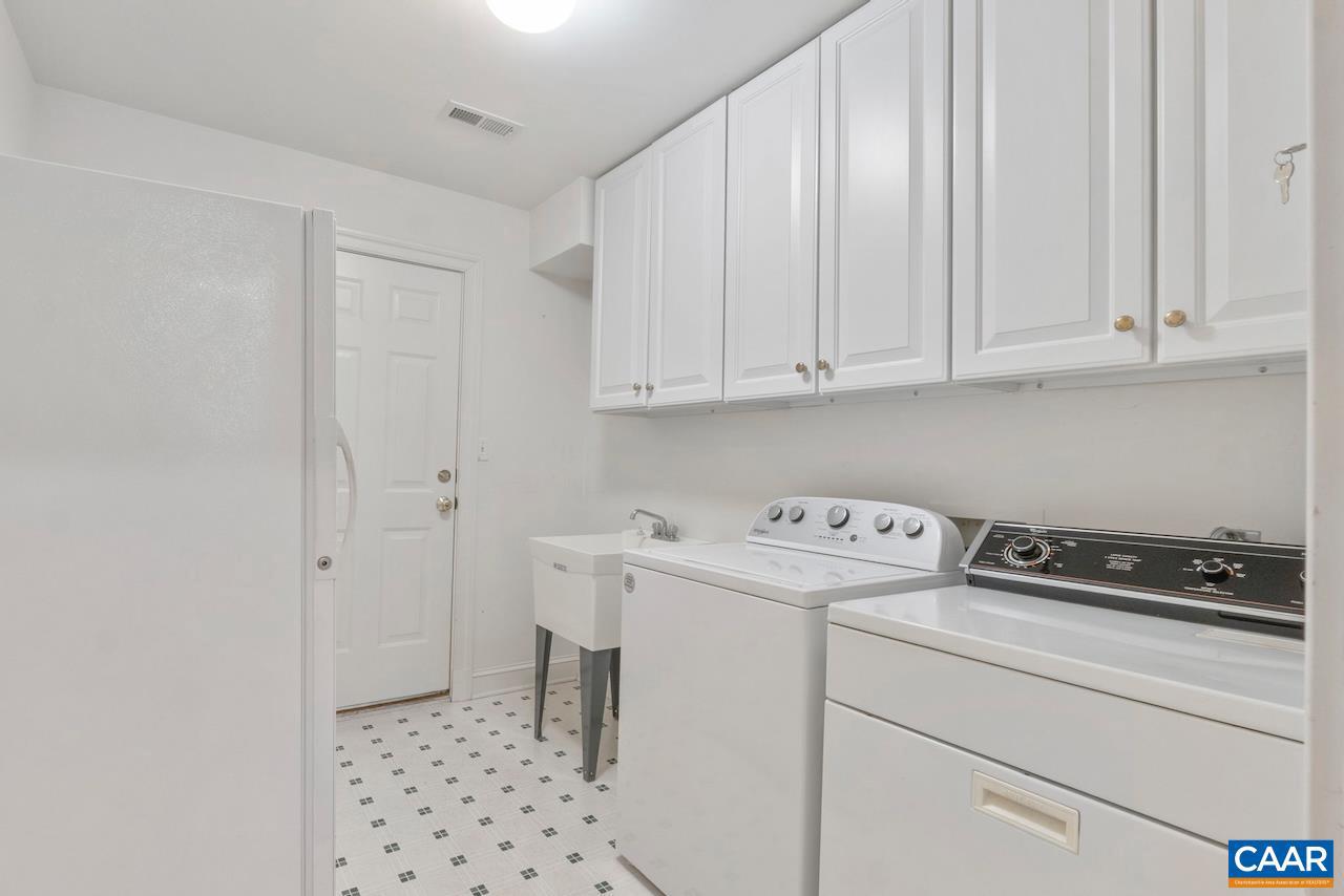 REDFIELDS - Residential