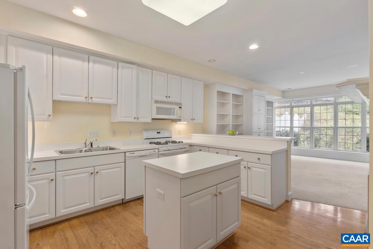 REDFIELDS - Residential