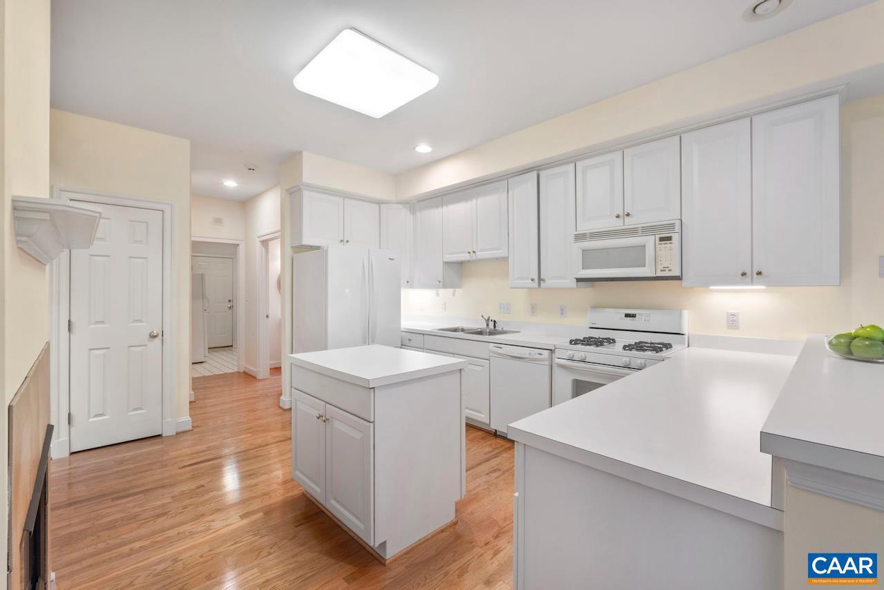 REDFIELDS - Residential