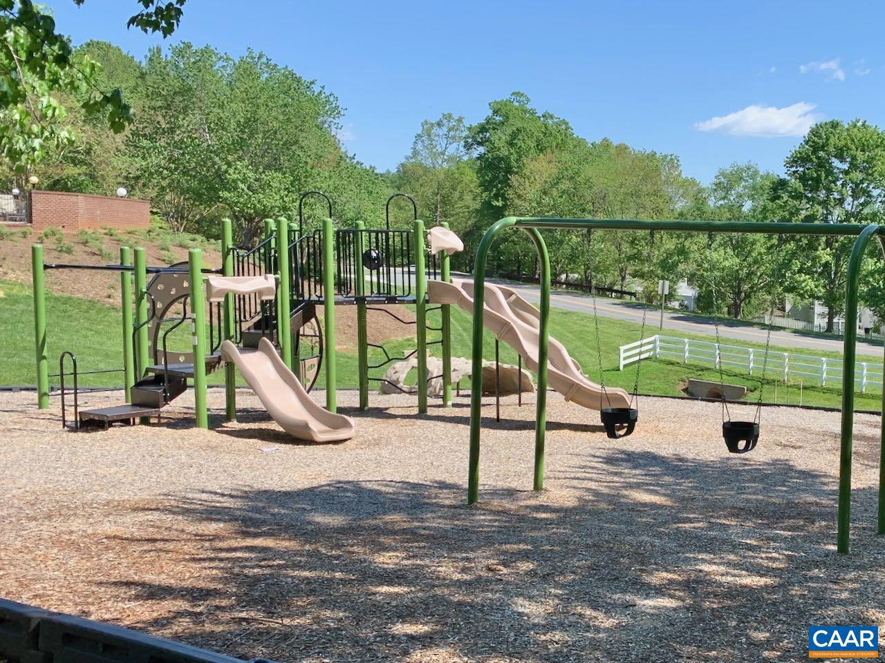 REDFIELDS - Residential