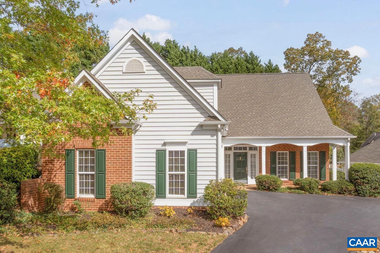 1132 COURTYARD DR