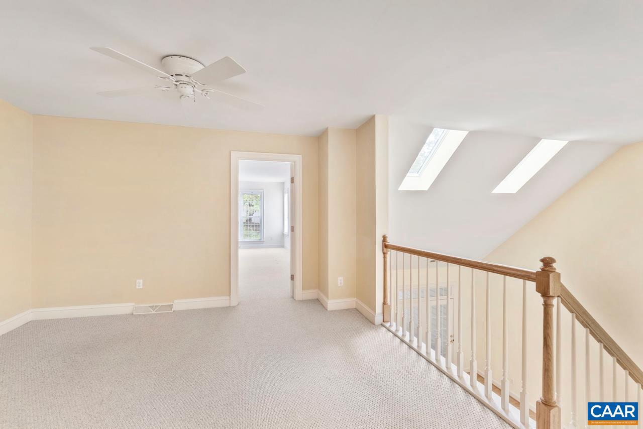 REDFIELDS - Residential