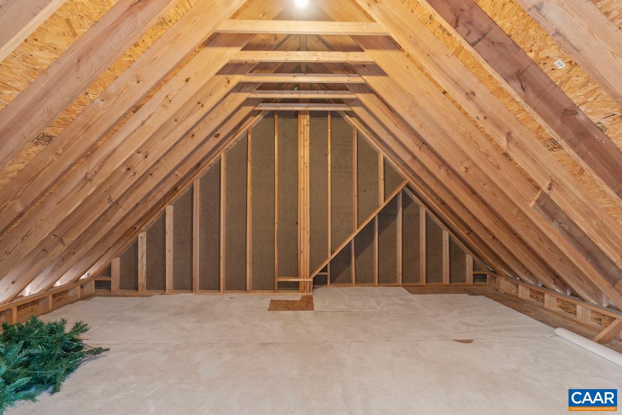 REDFIELDS - Residential