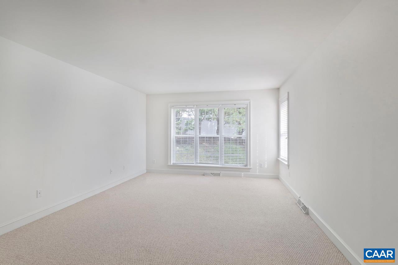 REDFIELDS - Residential