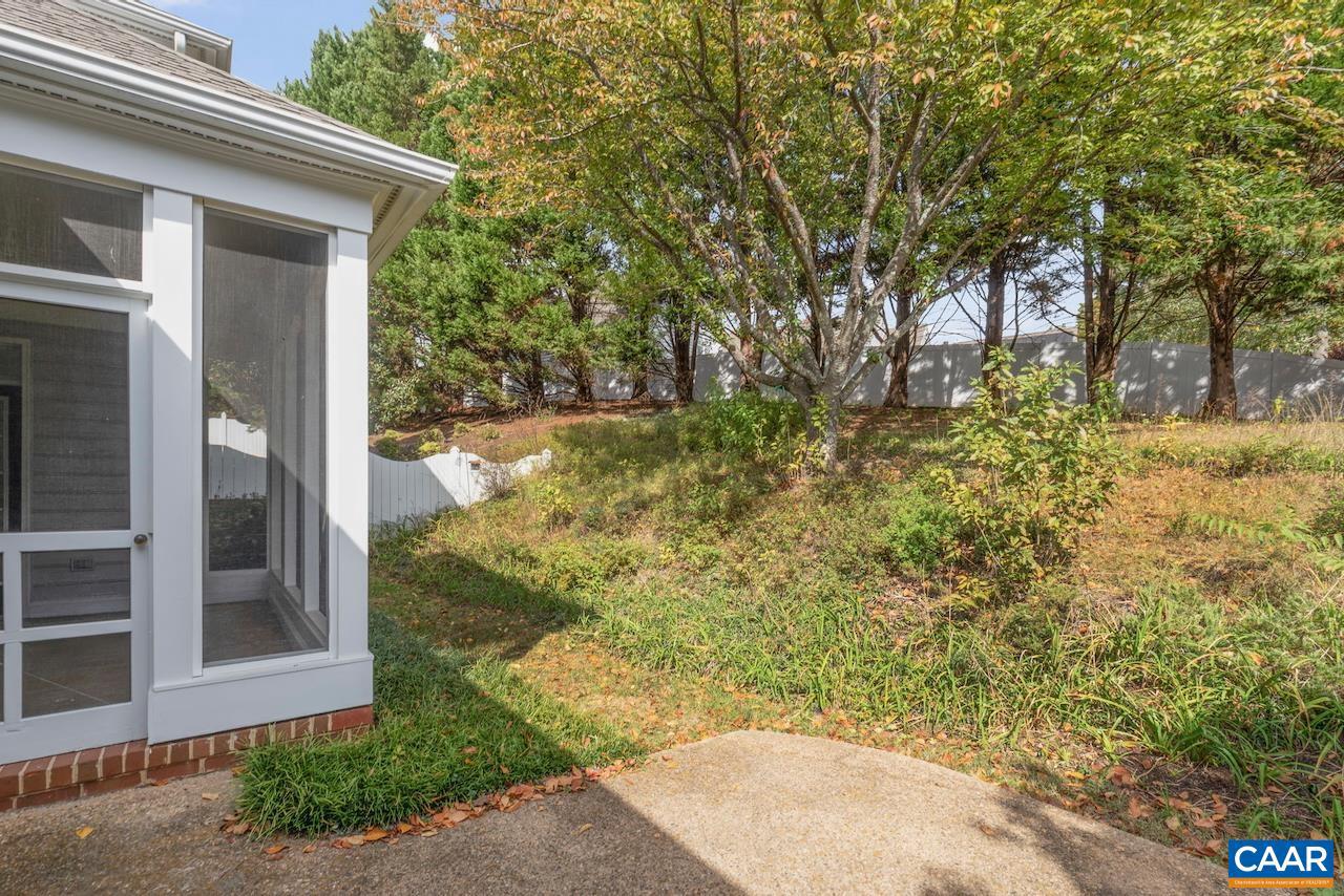 REDFIELDS - Residential