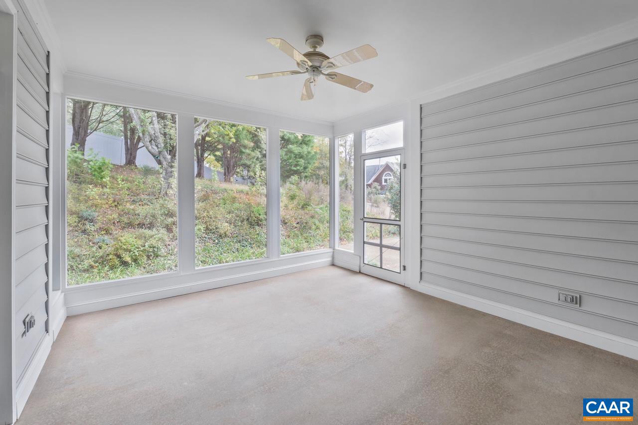 REDFIELDS - Residential