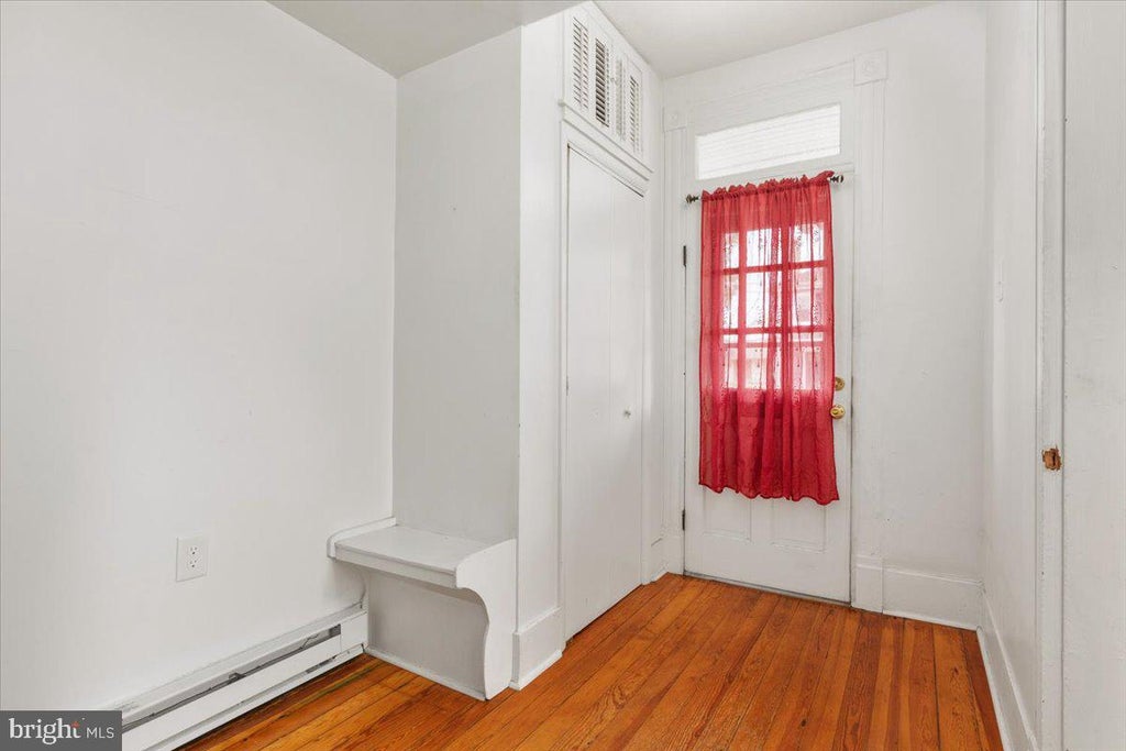 Photo of 307 E Piccadilly Street 1/2, WINCHESTER, VA 22601 (MLS # VAWI2010682)