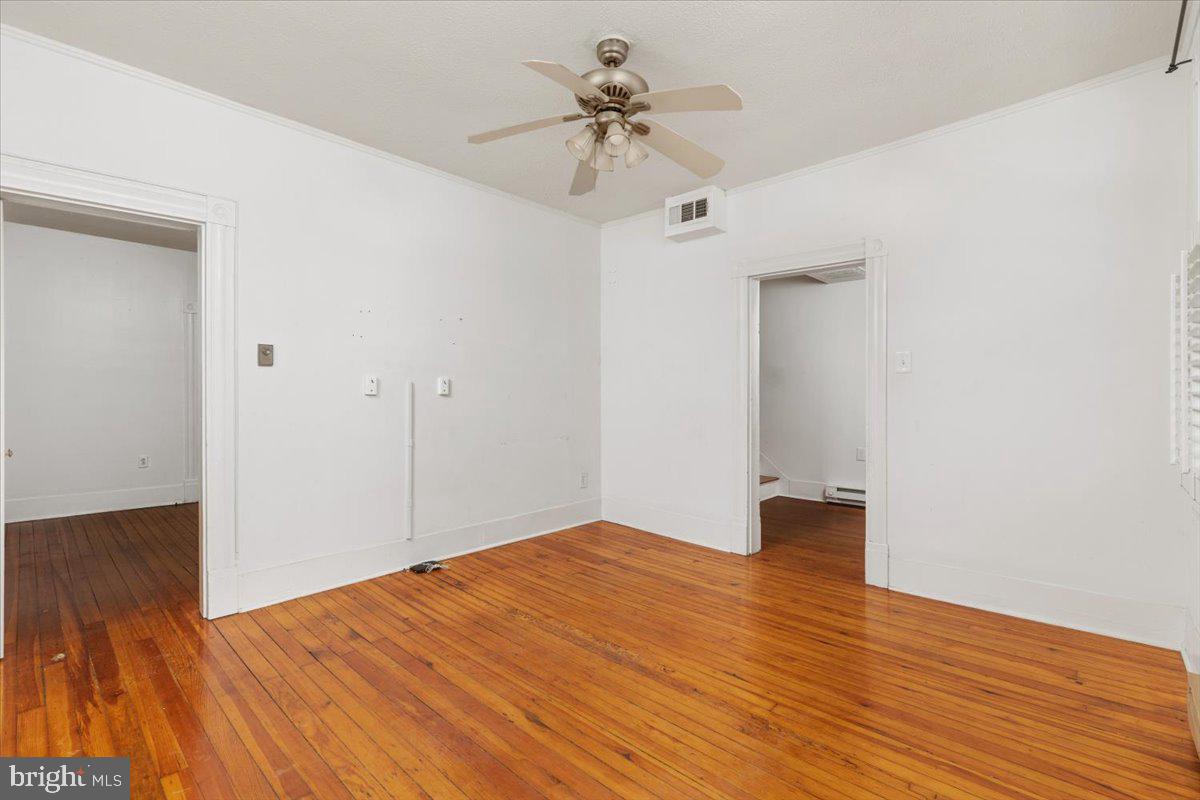 307 E PICCADILLY STREET 1/2