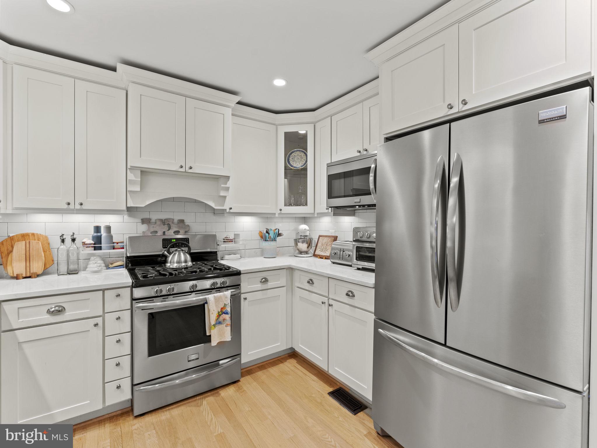 CLAREMONT - Residential