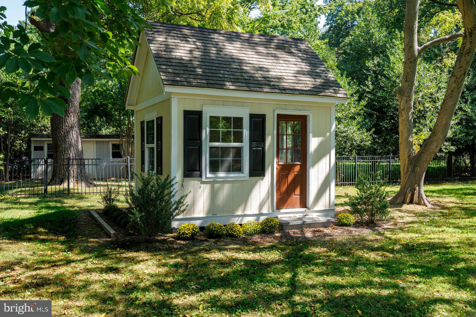 WAVERLY - Residential