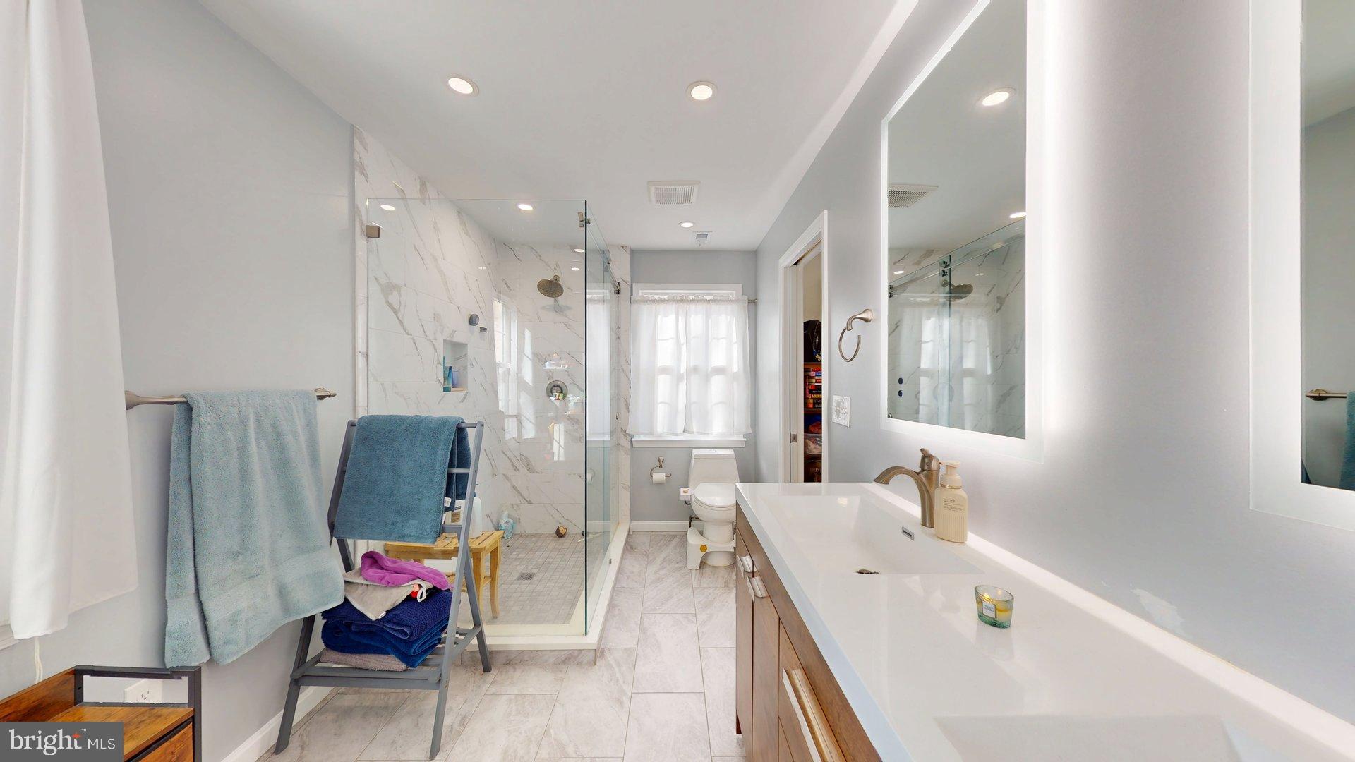 CHURCHILL SQUARE - Residential Lease