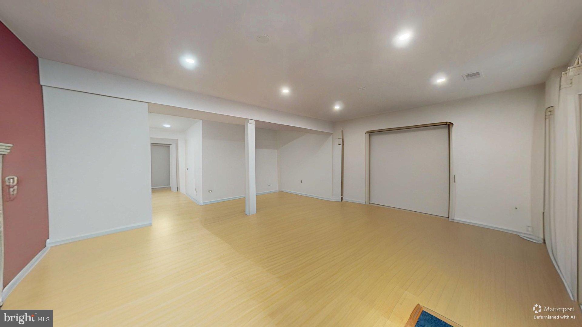 CHURCHILL SQUARE - Residential Lease