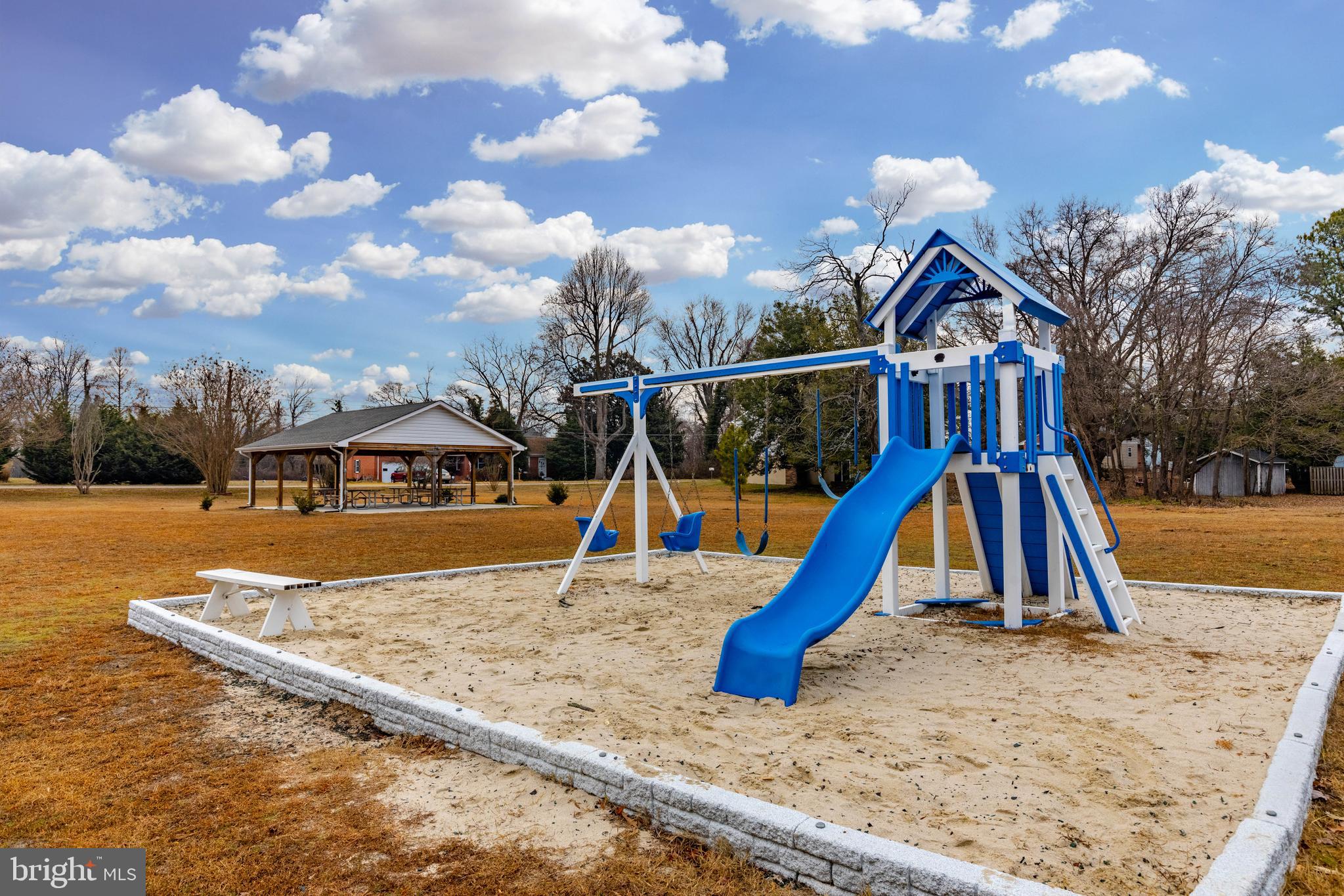 BAYSIDE BEACH - Residential