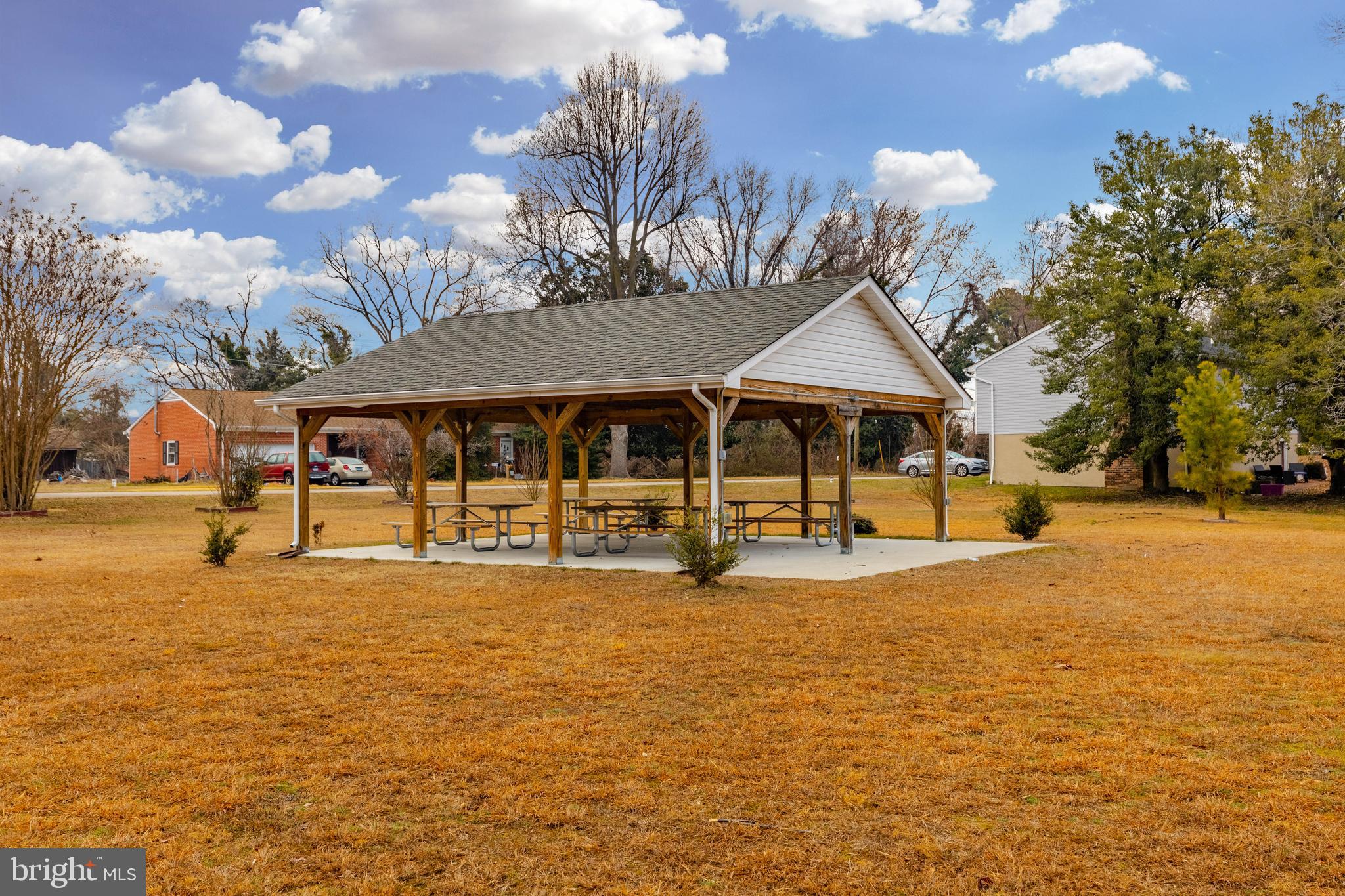 BAYSIDE BEACH - Residential