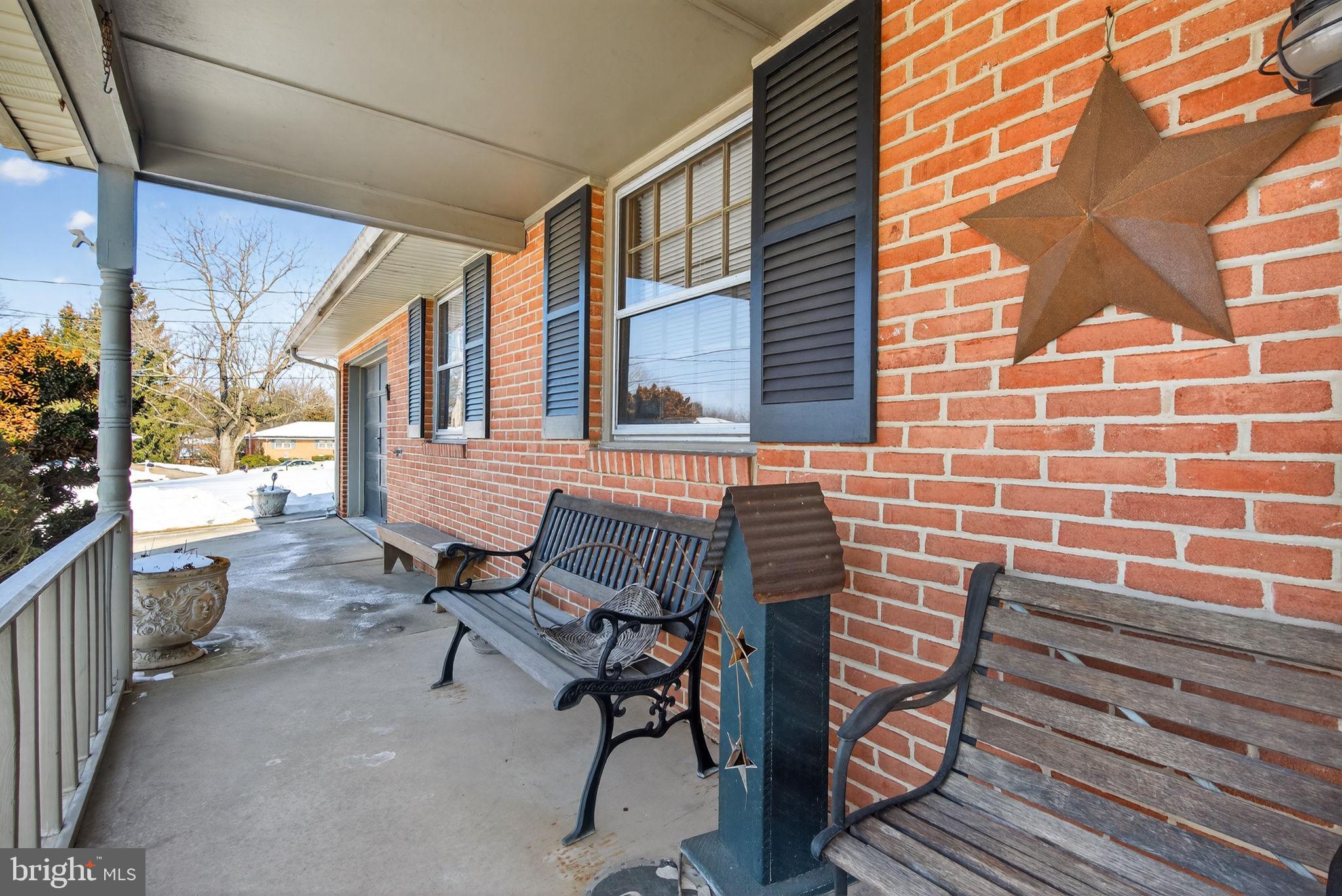 2139 TWIN BROOKS DRIVE