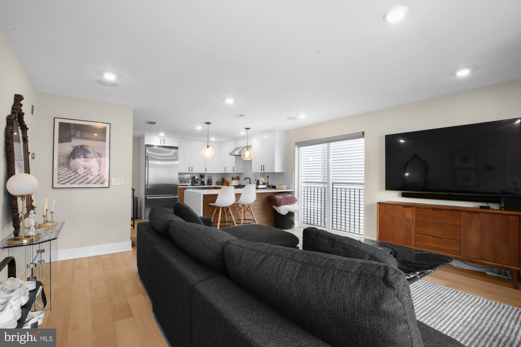 FAIRMOUNT - Residential Lease