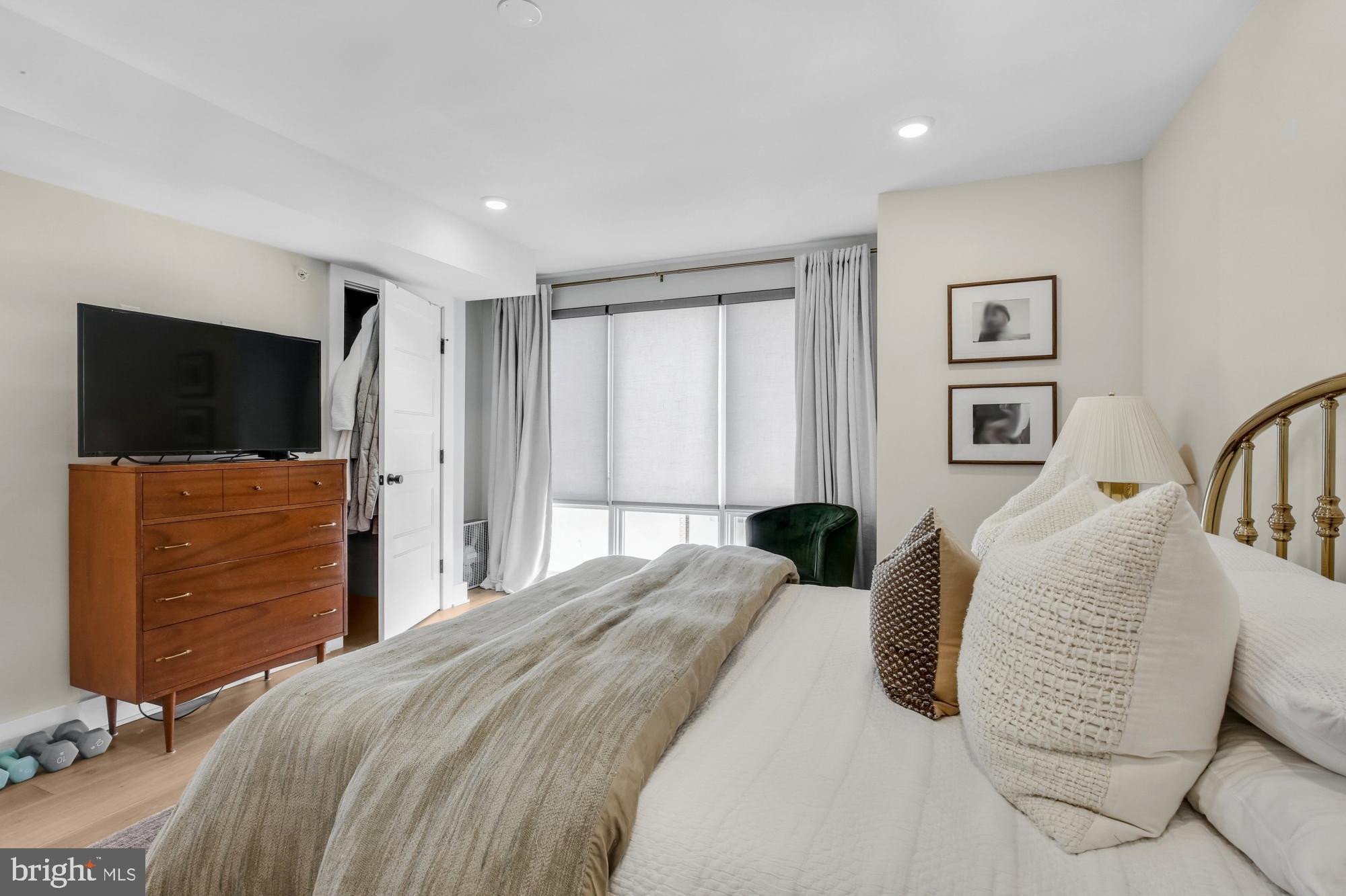 FAIRMOUNT - Residential Lease