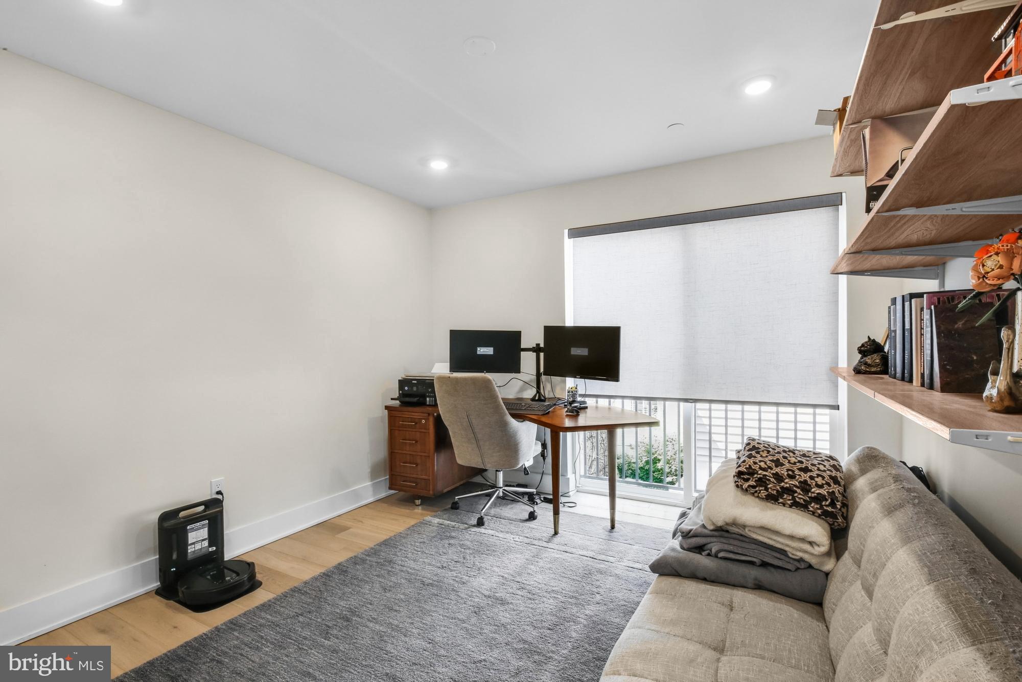 FAIRMOUNT - Residential Lease