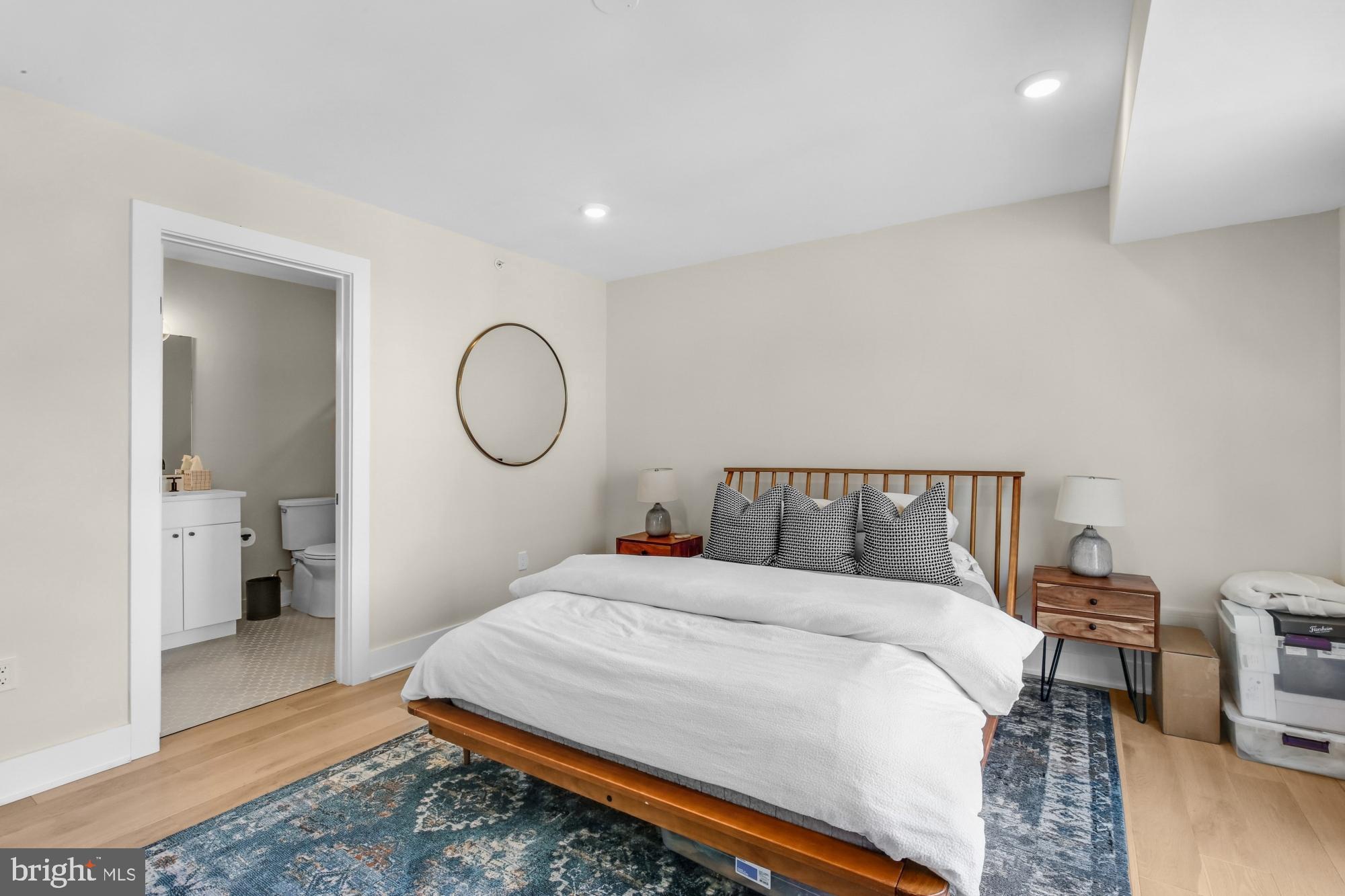 FAIRMOUNT - Residential Lease