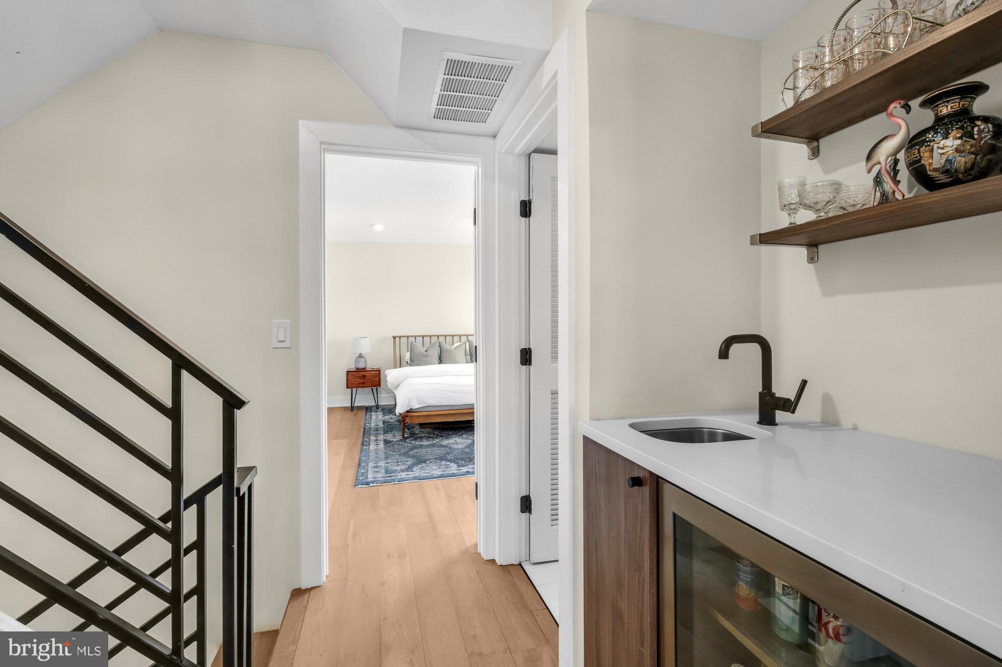 FAIRMOUNT - Residential Lease