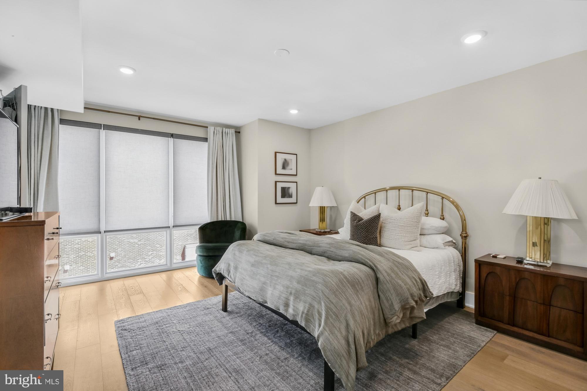 FAIRMOUNT - Residential Lease