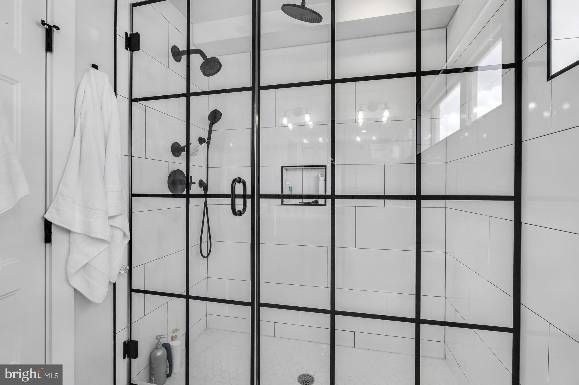 FAIRMOUNT - Residential Lease