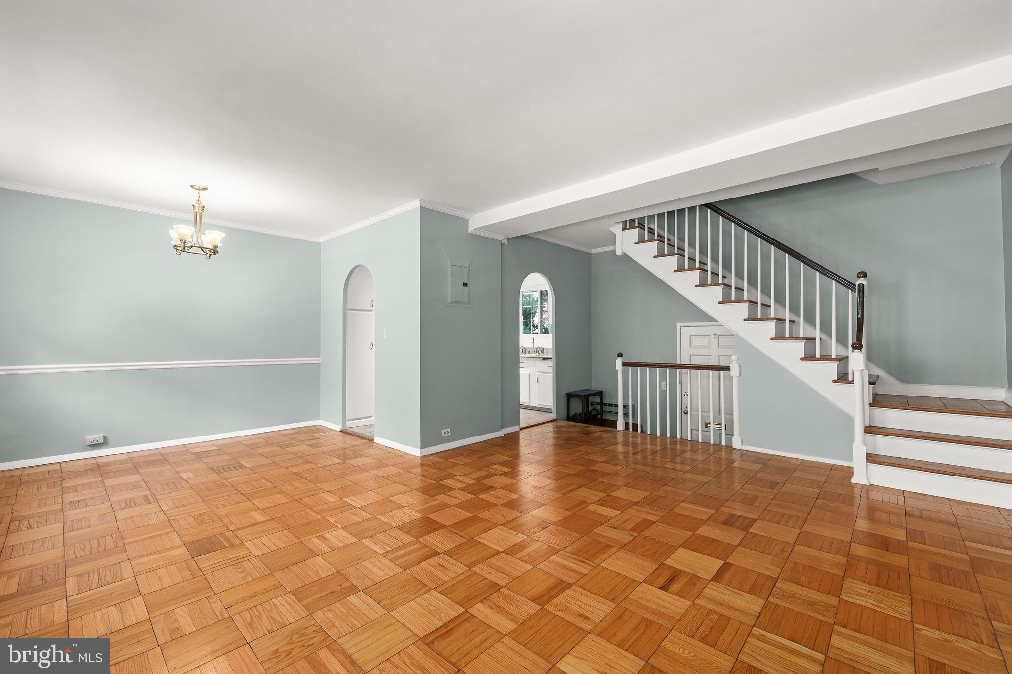 3519 VALLEY DRIVE