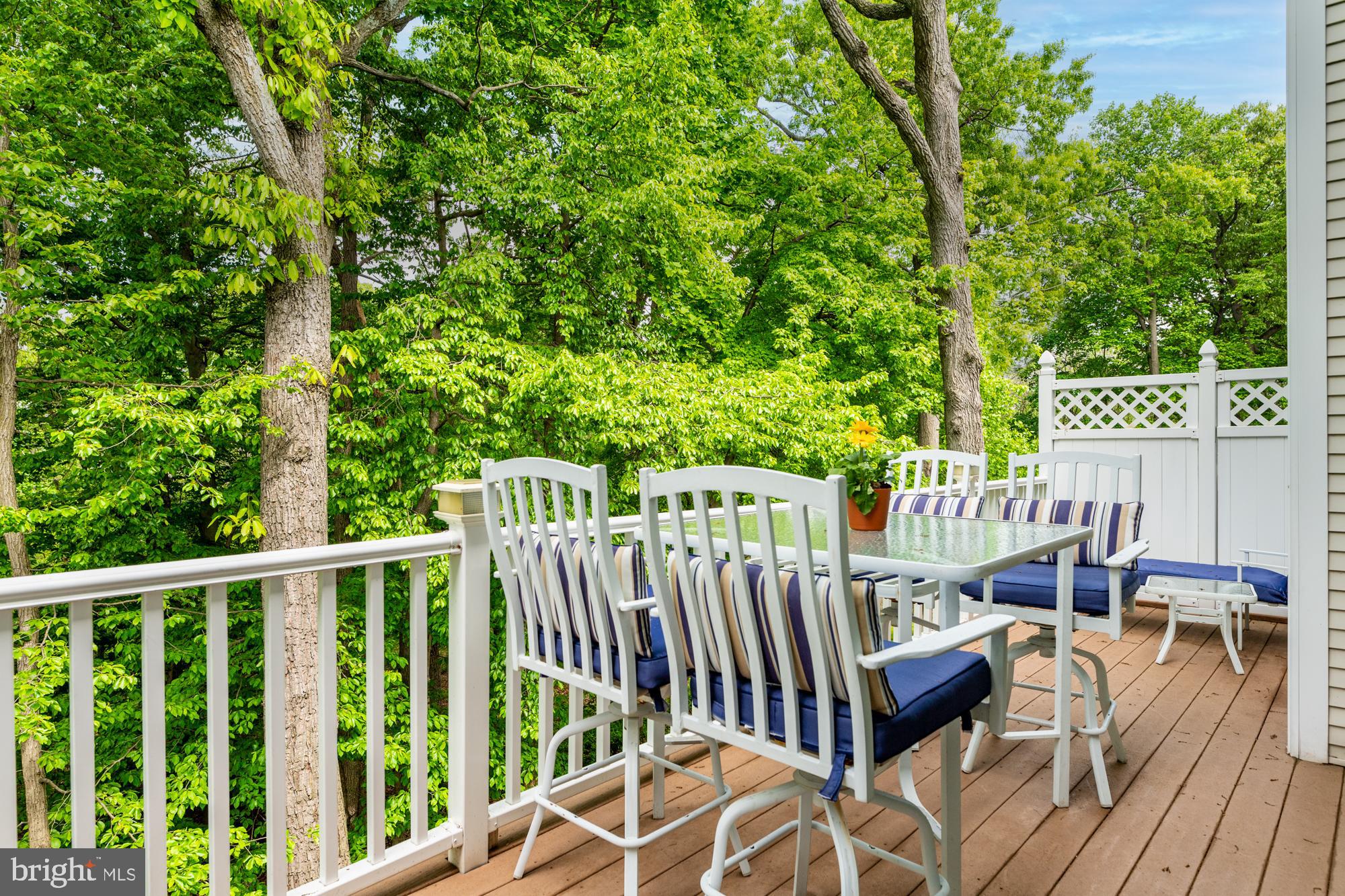 REBEL HILL - Residential