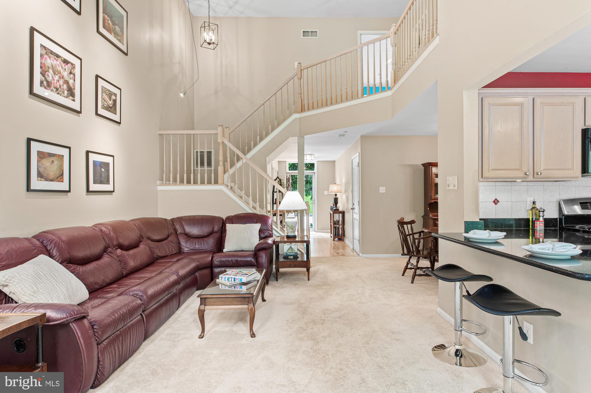 REBEL HILL - Residential