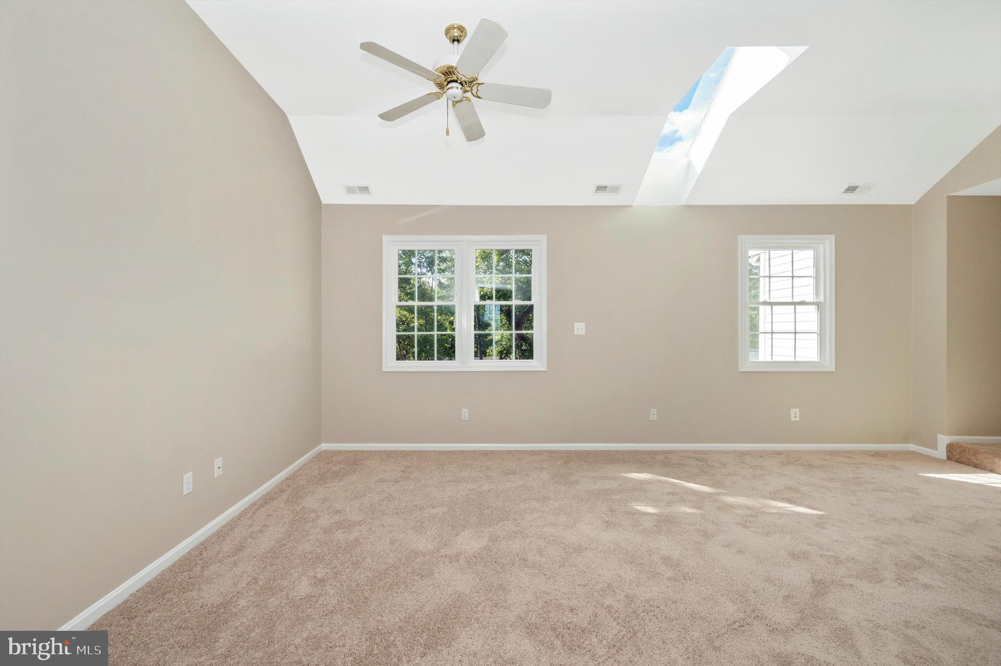 POOLESVILLE OUTSIDE - Residential