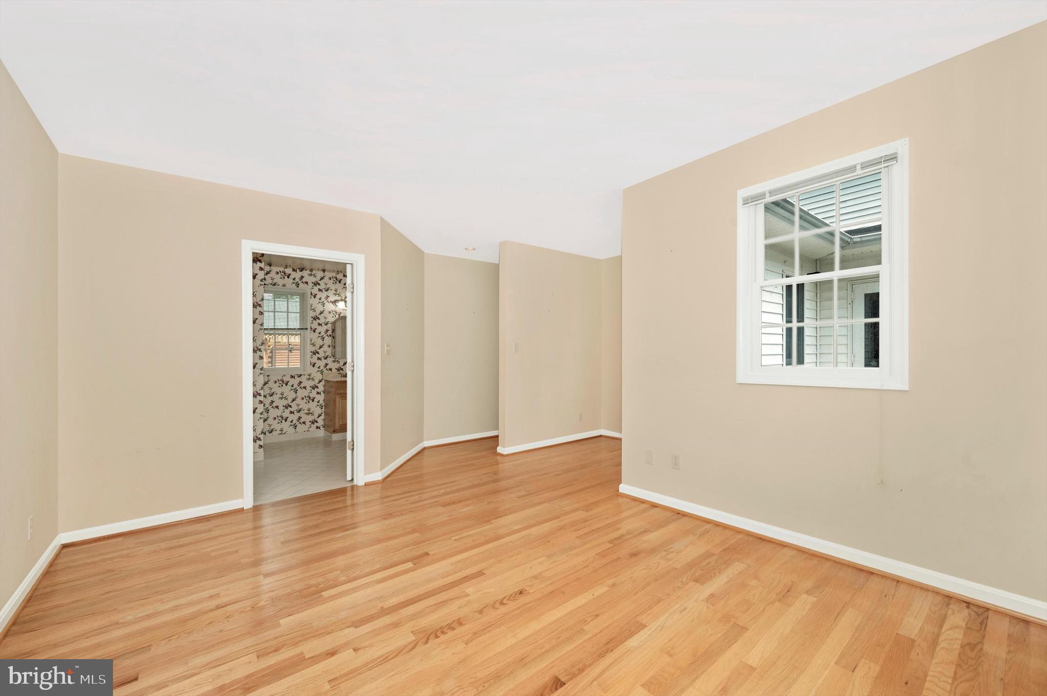 POOLESVILLE OUTSIDE - Residential