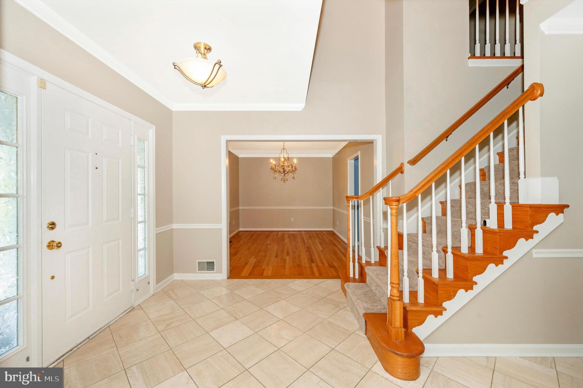 POOLESVILLE OUTSIDE - Residential