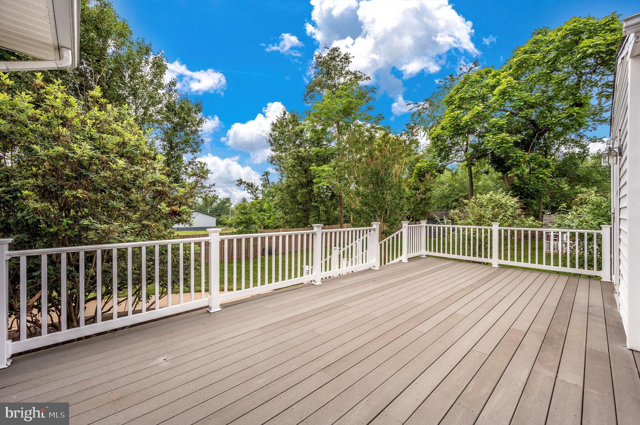 POOLESVILLE OUTSIDE - Residential