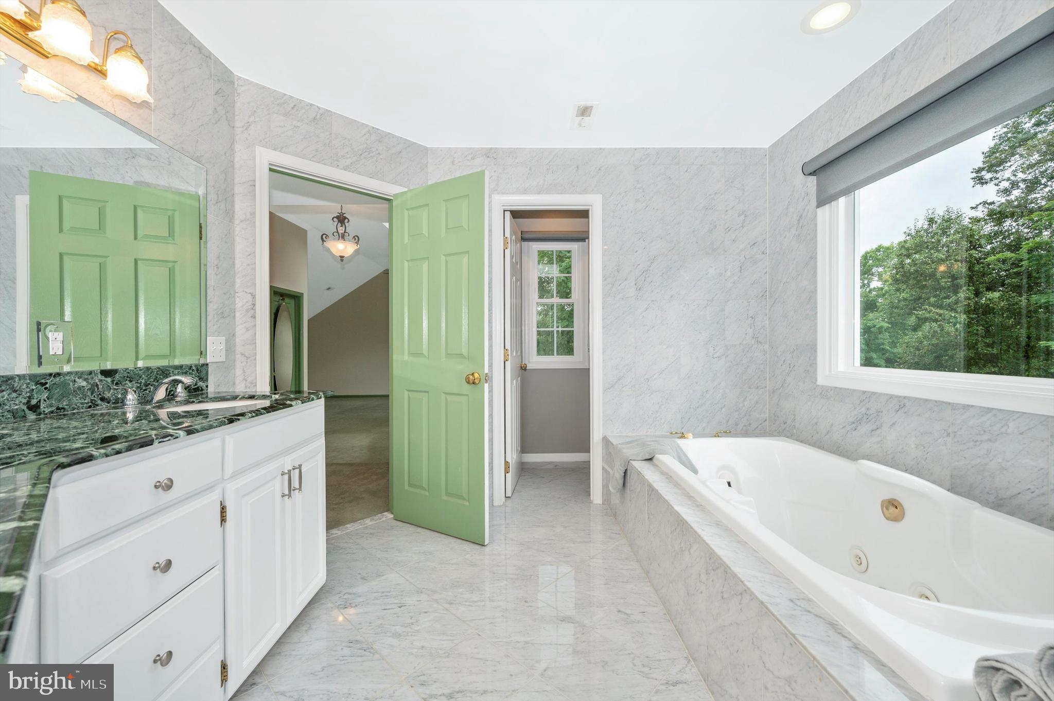 POOLESVILLE OUTSIDE - Residential