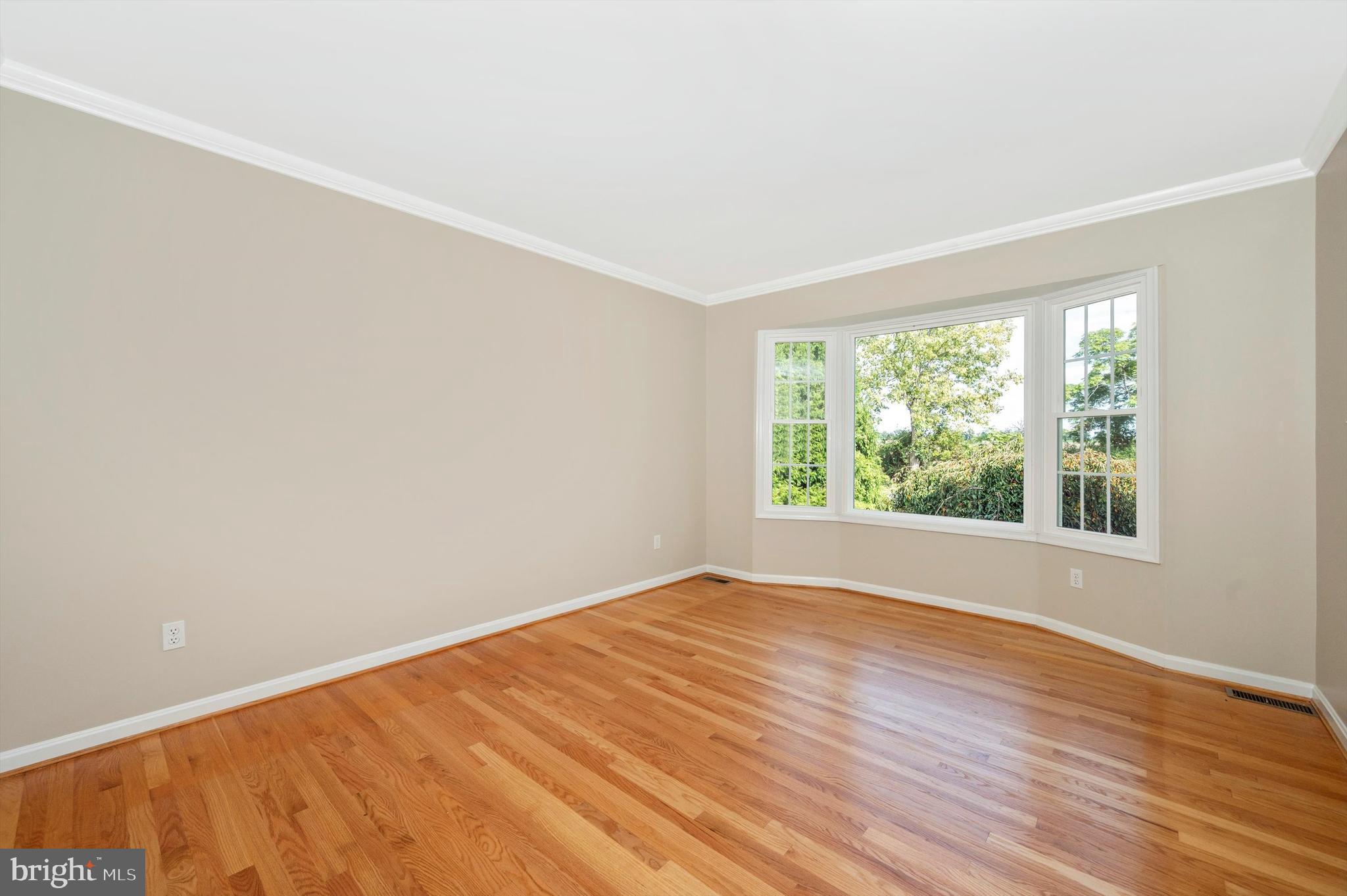 POOLESVILLE OUTSIDE - Residential