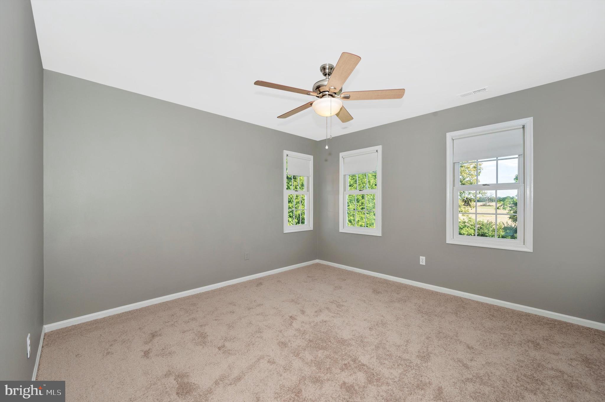 POOLESVILLE OUTSIDE - Residential