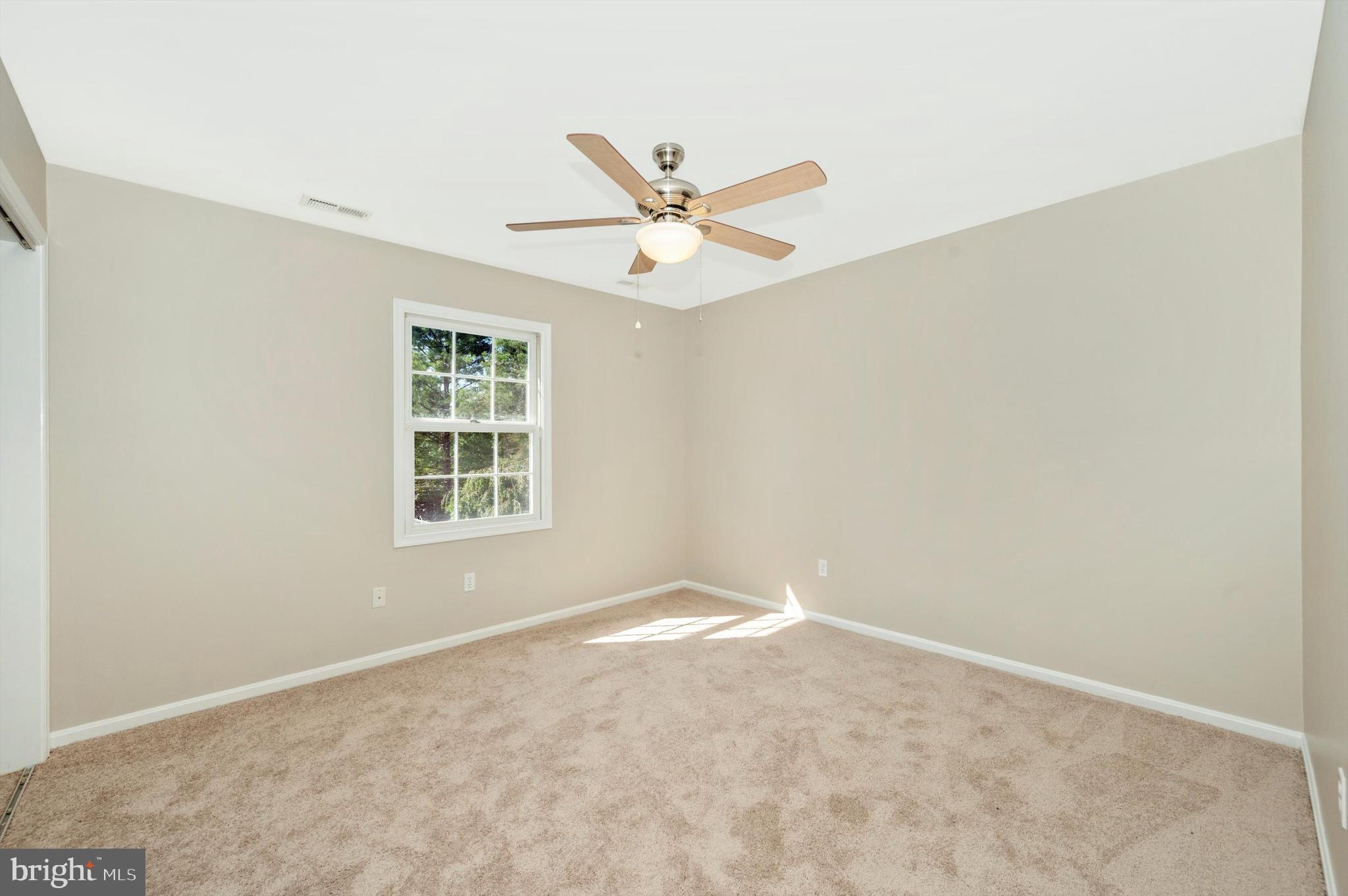 POOLESVILLE OUTSIDE - Residential