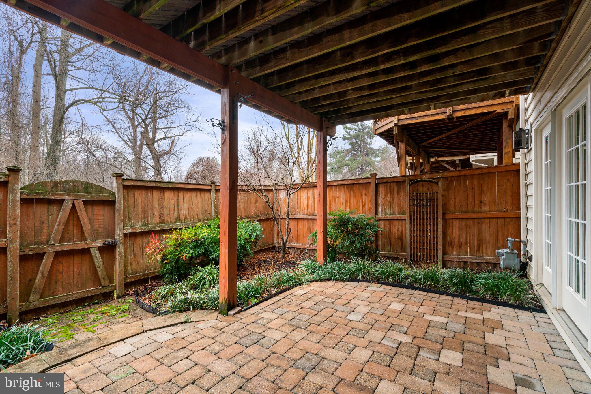 STONE CREEK CROSSING - Residential