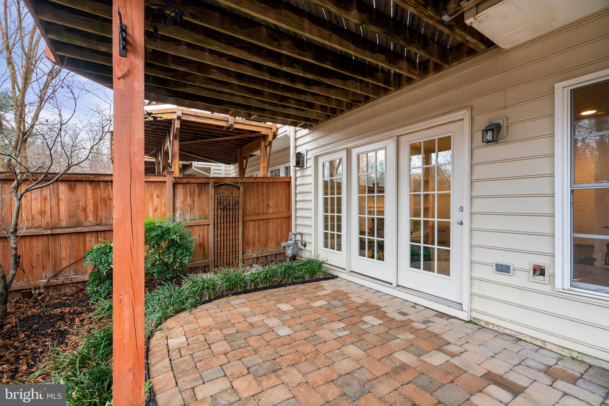 STONE CREEK CROSSING - Residential