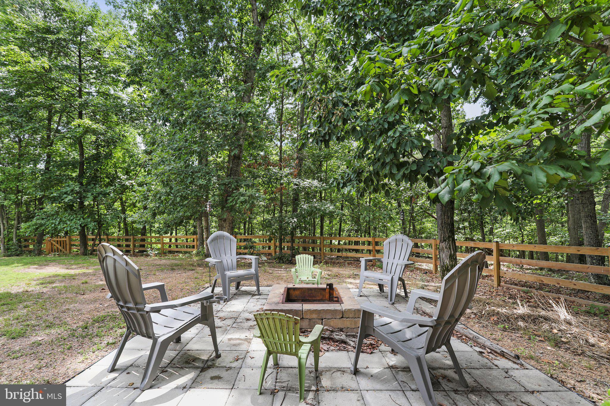 BROOKFIELD ON THE POTOMAC - Residential