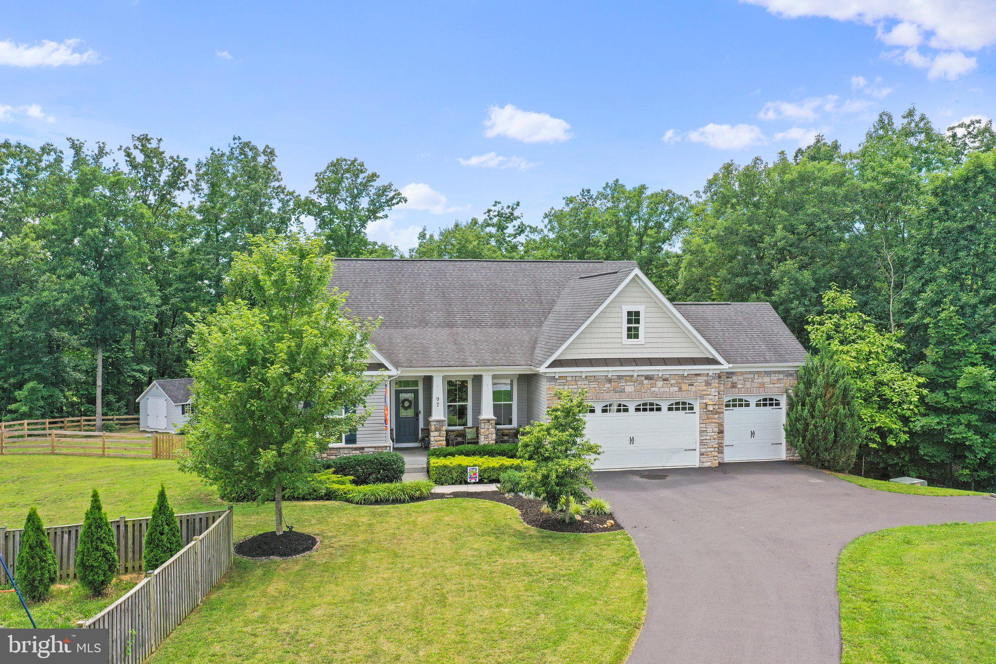 BROOKFIELD ON THE POTOMAC - Residential