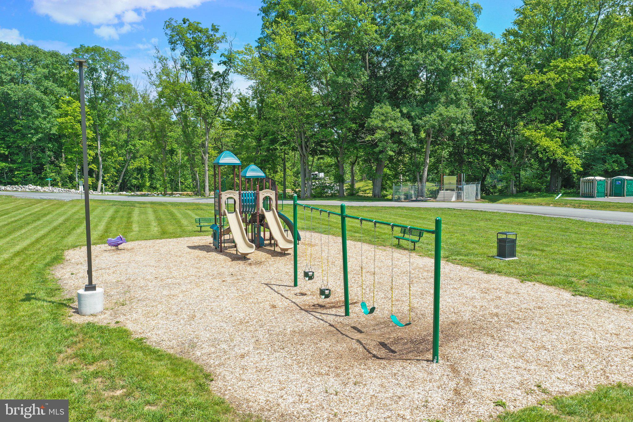 BROOKFIELD ON THE POTOMAC - Residential