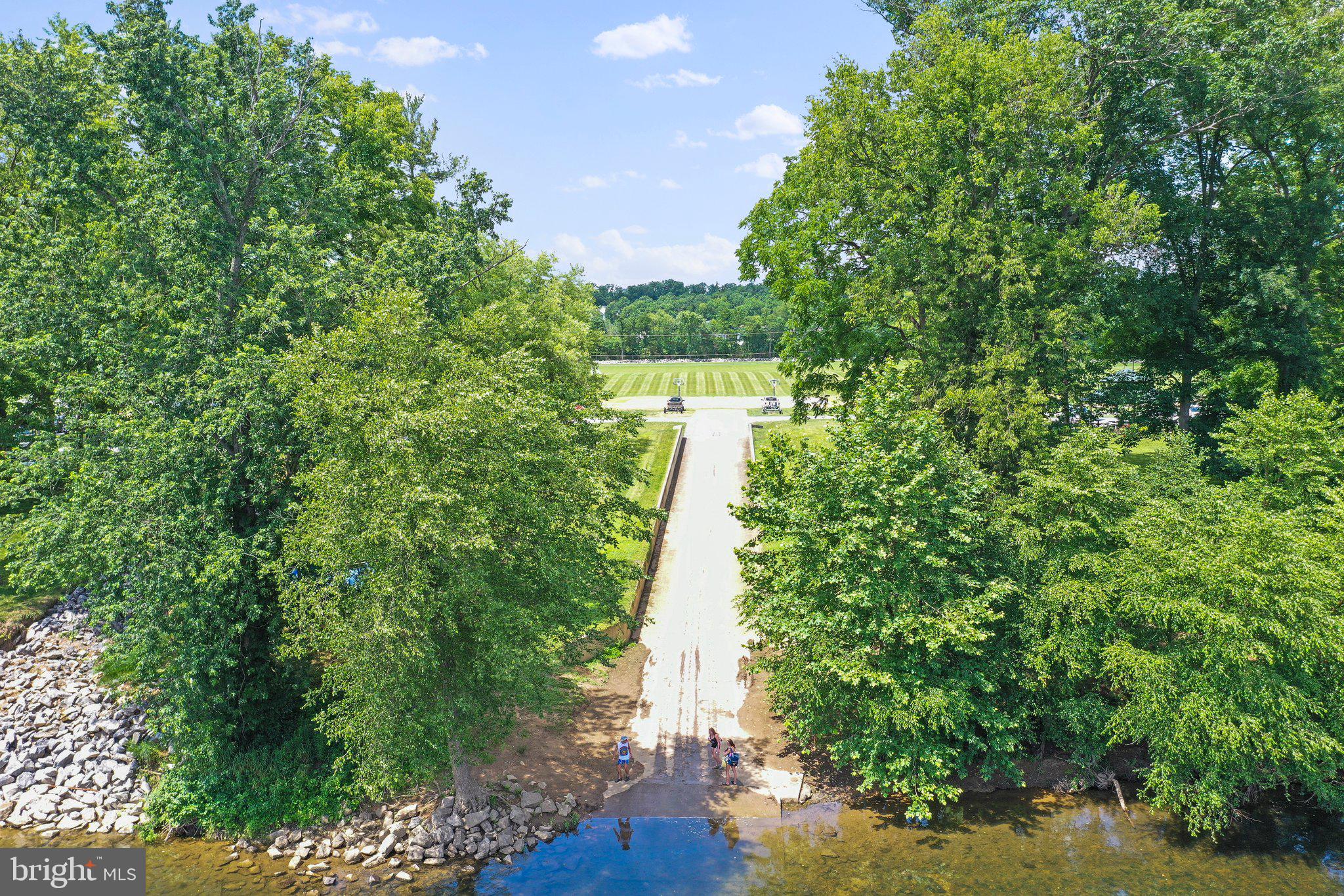 BROOKFIELD ON THE POTOMAC - Residential