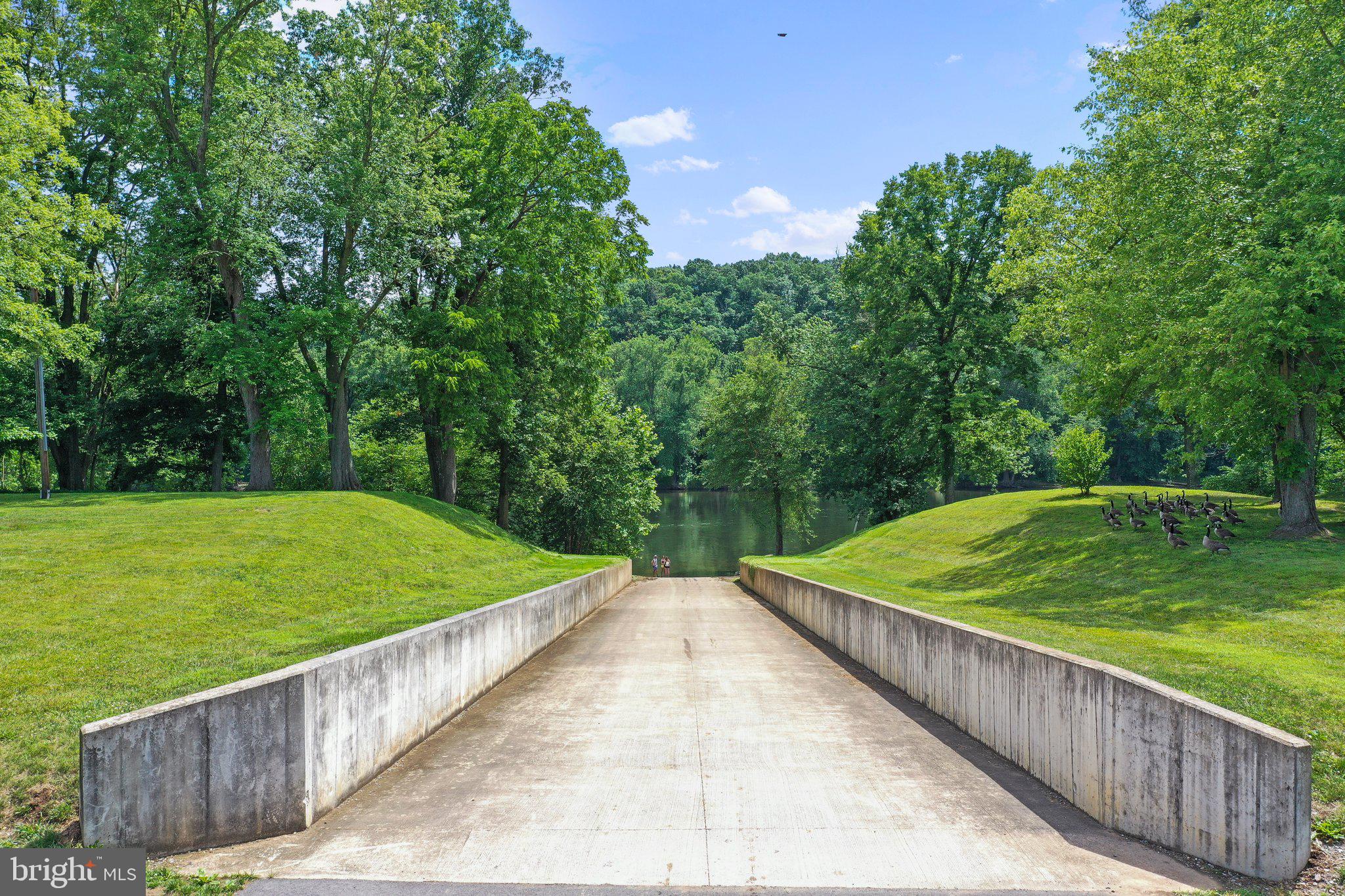 BROOKFIELD ON THE POTOMAC - Residential