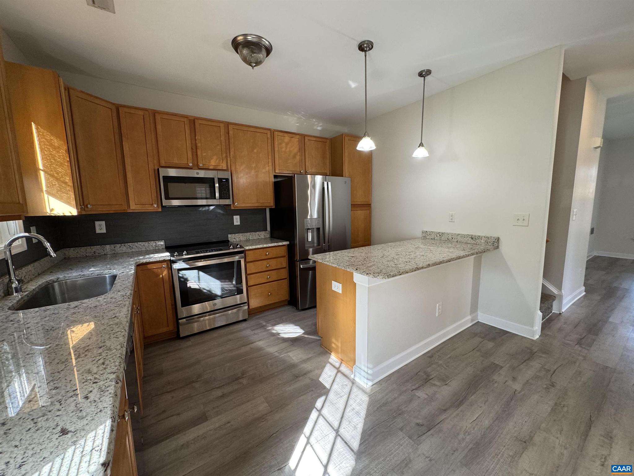 PARKSIDE VILLAGE - Residential Lease