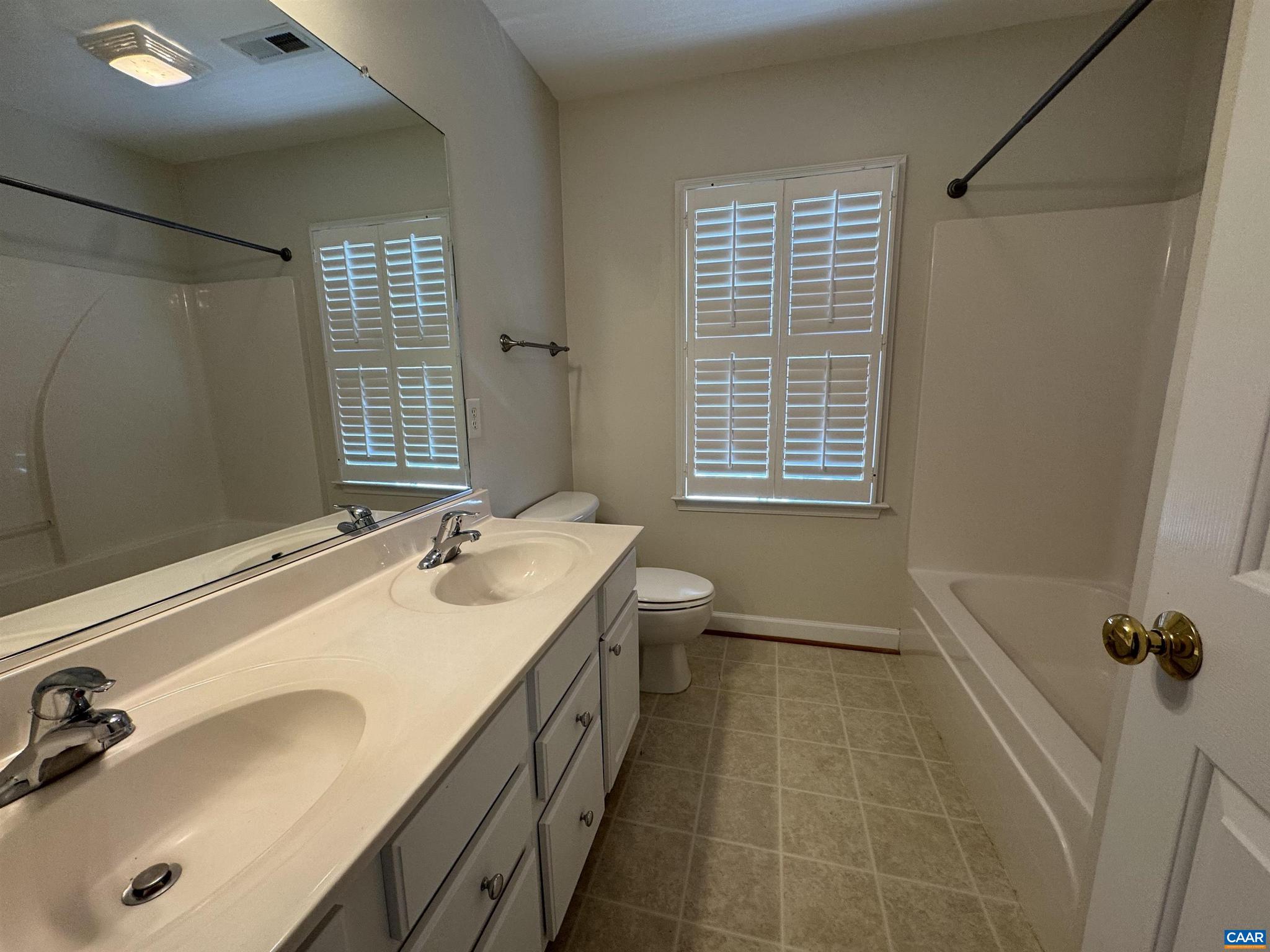 PARKSIDE VILLAGE - Residential Lease