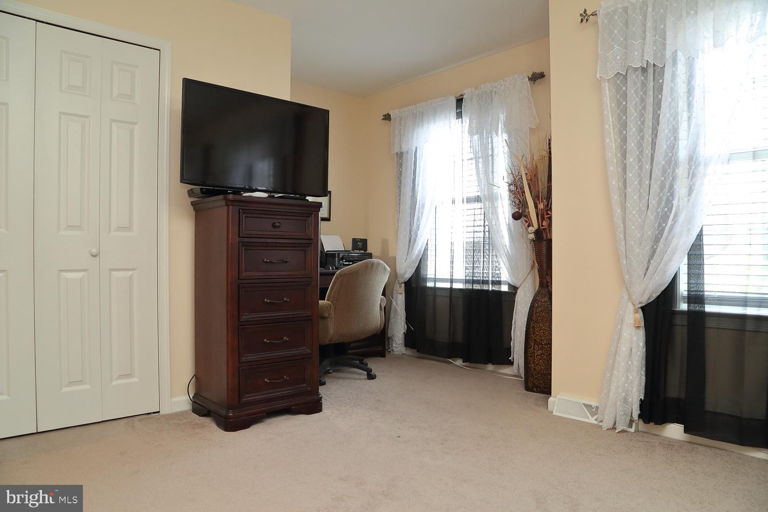 CHARITY GARDENS - Residential